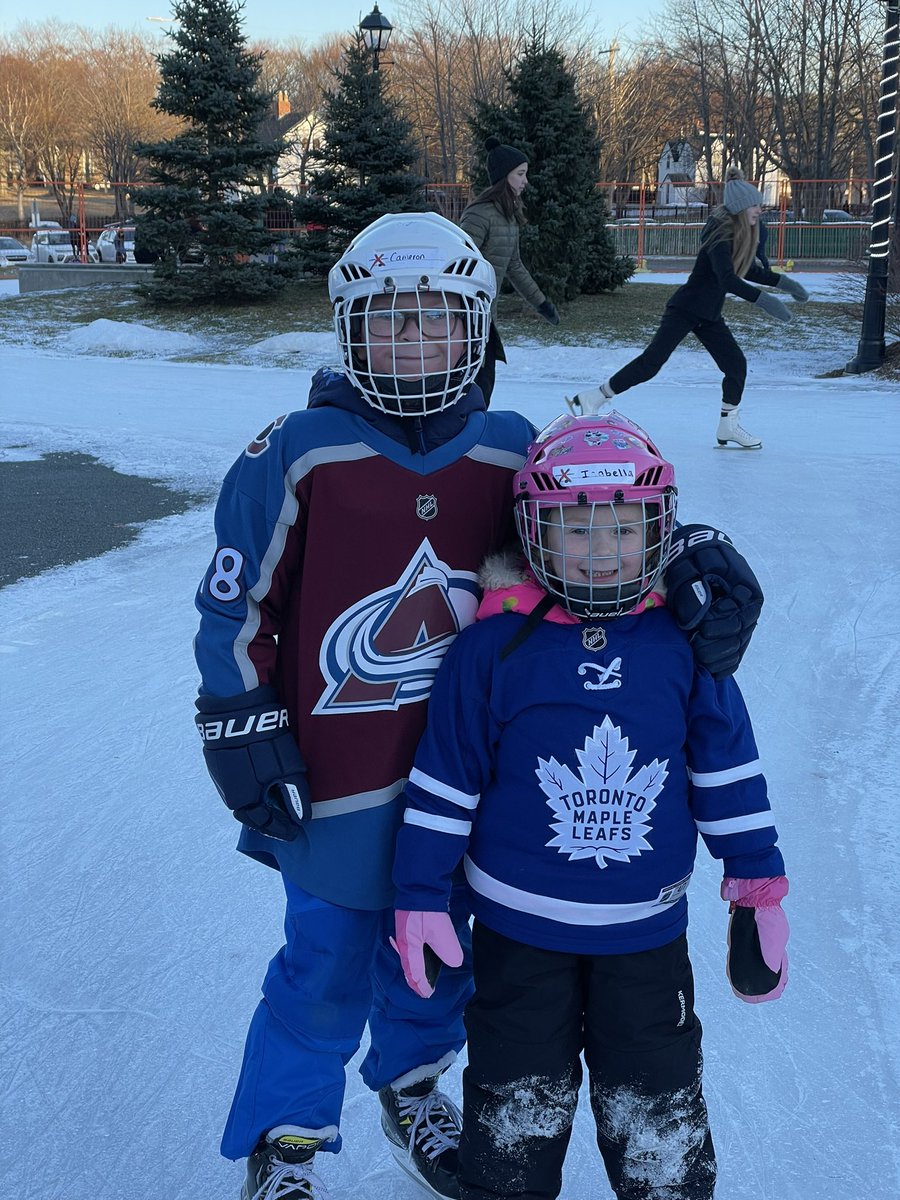 QuikprintNL's tweet photo. Great to #getoutdoors on this cold afternoon for a skate and swing at Bannerman Park. @StBonaventures #classof2030 #classof2035 #kinderstart @JillianCurrie2 https://t.co/FYoyCs9VpL