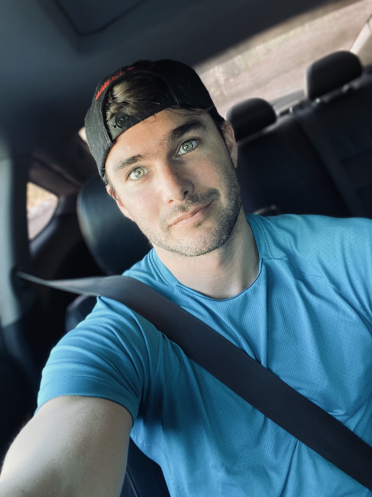 FIsBQANUYAIMRs9?format=jpg&name=large