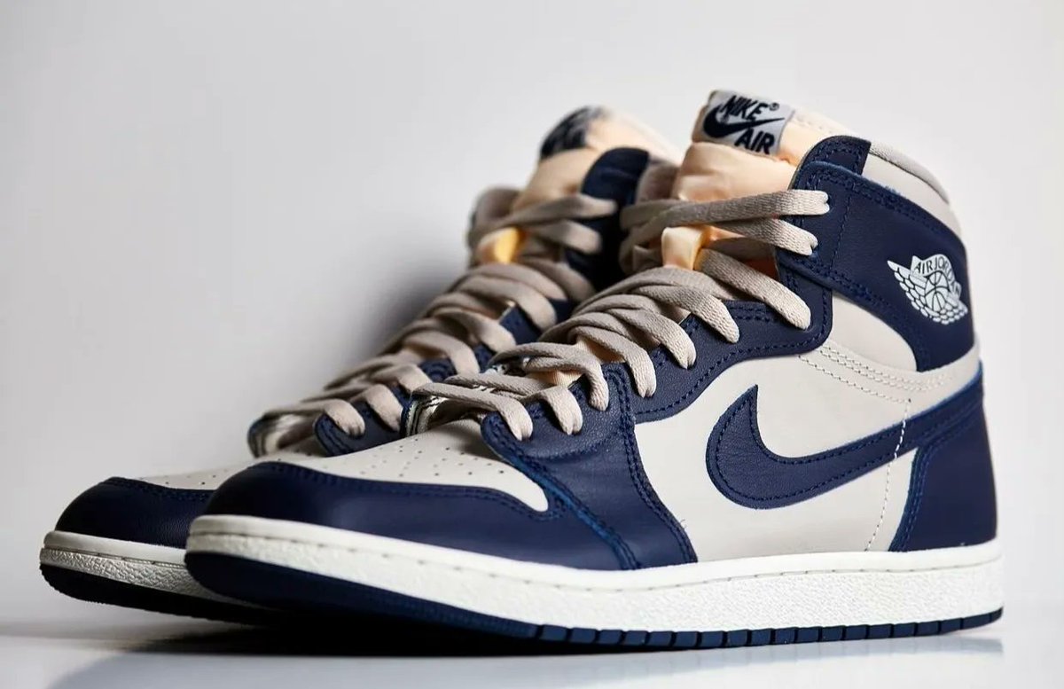 kicksonfire's tweet photo. The Air Jordan 1 High 85 Georgetown debuts in a few months. Diggin’ this colorway? ☑️ 👽 https://t.co/8shPuo2Pcl