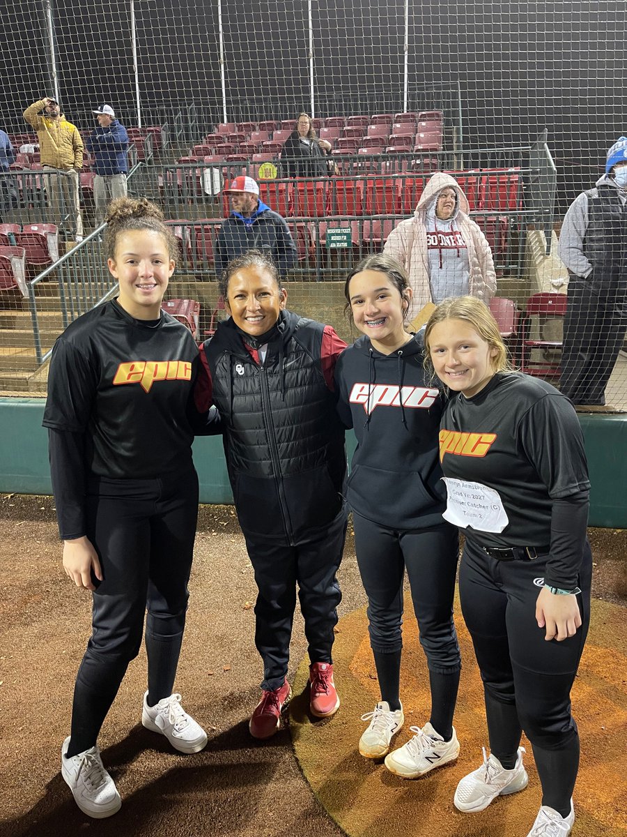 EpicOC08's tweet photo. These 3 had a great time at the OU camp! Thanks coaches and players! 
Kaydence Batt 2026
Kadynce Delt 2026
Kamryn Batt 2027 https://t.co/SW1KdcuQit