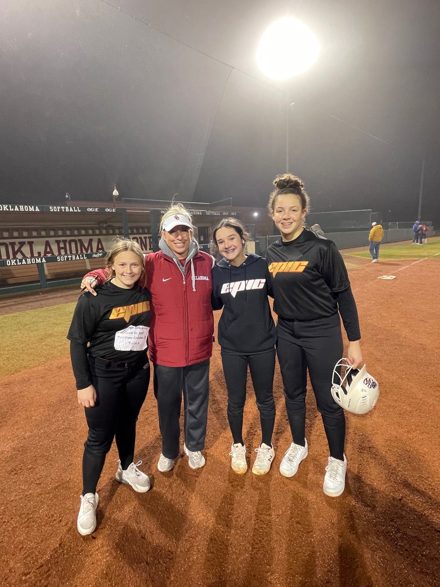 EpicOC08's tweet photo. These 3 had a great time at the OU camp! Thanks coaches and players! 
Kaydence Batt 2026
Kadynce Delt 2026
Kamryn Batt 2027 https://t.co/SW1KdcuQit