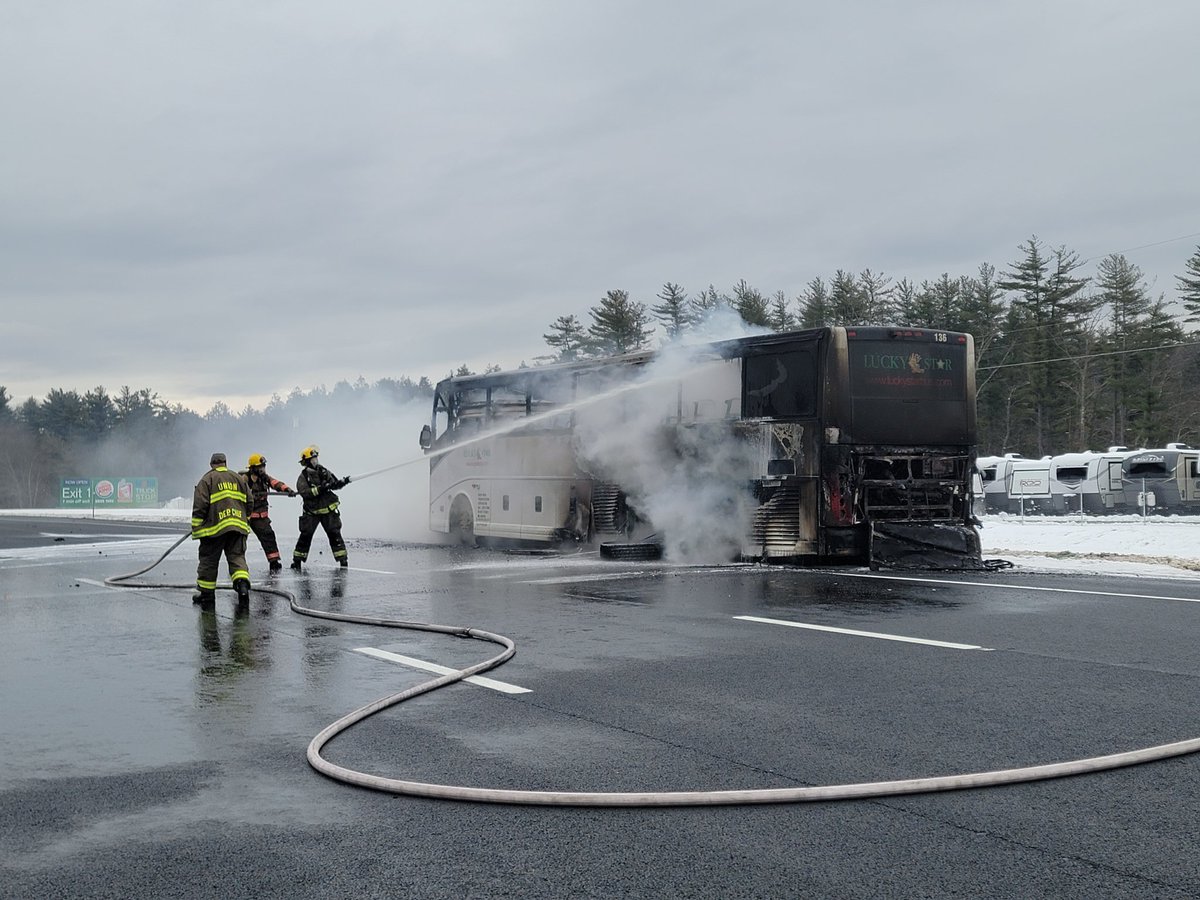 UVFDstation72's tweet photo. At approximately 1:30PM, we responded to a fully involved coach bus fire on I-84 E near the Massachusetts state line. The highway was closed and mutual aid from @SturbridgeFD was requested. https://t.co/lHJUTuJ4dj