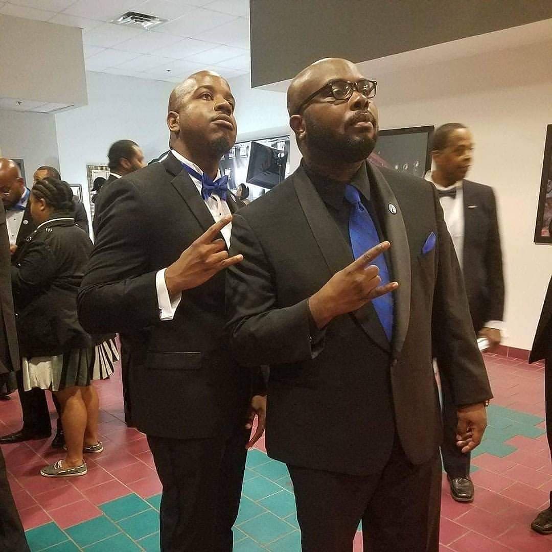 YOO_UfromJerz's tweet photo. Good moments with some great brothers #phibetasigma #ibluphi #happyfoundersday #GOMAB https://t.co/nyfieWJYE0