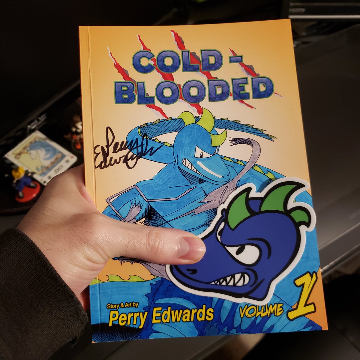 aflm_art's tweet photo. Got my book from @Perrys_Hotter from his comic campaign, Cold Blooded. Congrats bud, looks good! Also the sticker was a sweet surprise, that'll go great with the others!
#indiecomics #indieartist #kickstarterreward #pledge https://t.co/8Uku277Y1s