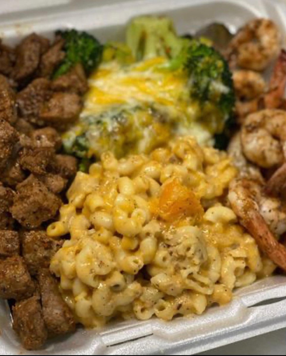 TriggaMeals's tweet image. It costs $0 to RT my meals! TriggaMeals is based out of Bowling Green, OH. We are looking to travel to different cities and campuses around Ohio and Michigan! Please RT so we can make that happen!!!