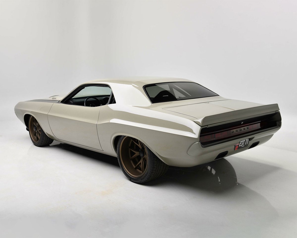 Nicknamed the "Chastizer," this Challenger is powered by a Magnuson supercharged bored and stroked 6.4-liter HEMI V8 backed by a Paramount 45RFE automatic.

🔗 bit.ly/SD22-1973Dodge…
