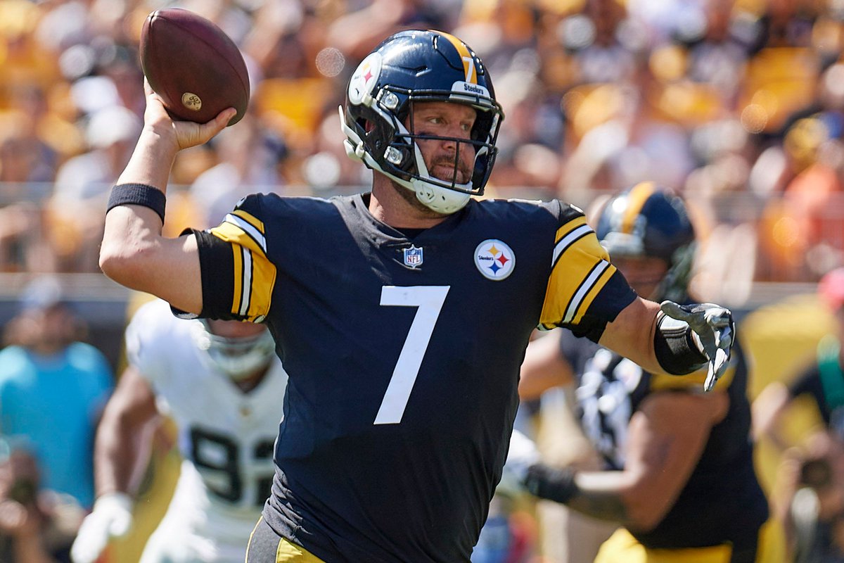 SportsHosts tweet media