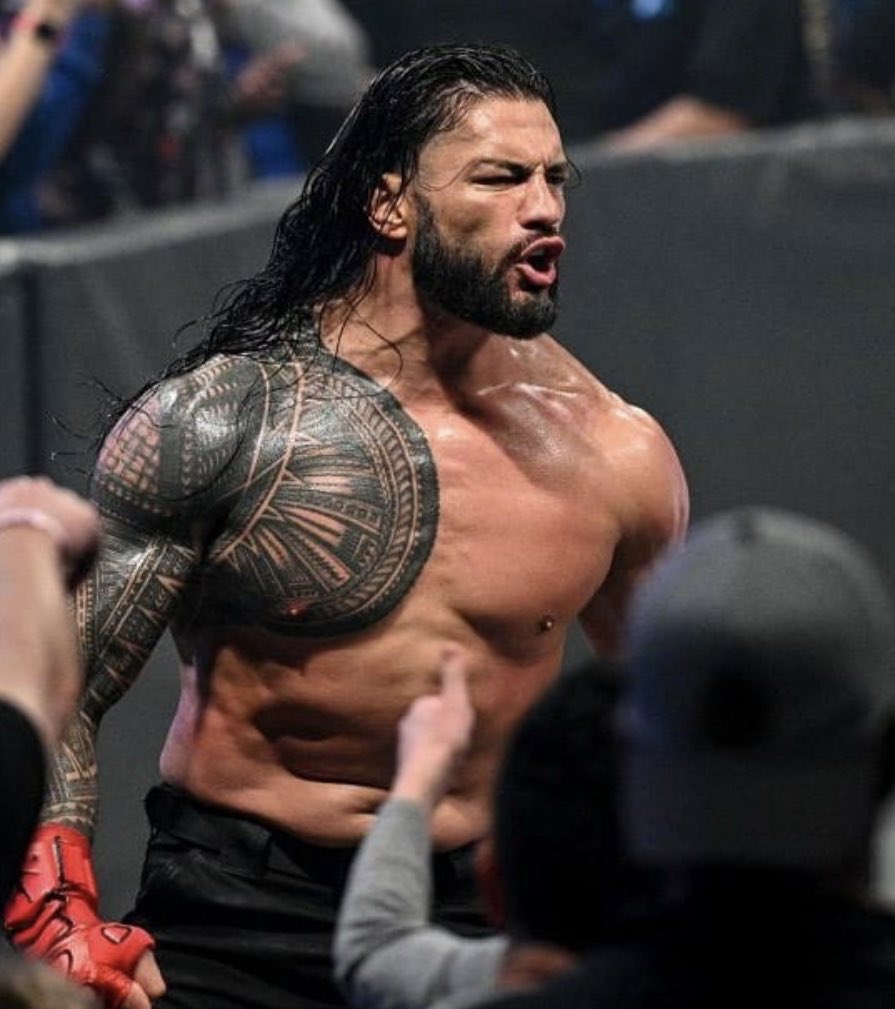 Lets play a game, list your top 10 celebrity crushes (Ive only 8). Heres mine in this order 
1 Roman Reigns 
2 Jeff Hardy
3 Frank Grillo
4 New Jack
5 Damian Preist
6 Johnny Depp 
7 Colin Farrell 
8 Billy Gunn ( this one confuses me i dont know why i crush on him) https://t.co/nFRZW8UMTc
