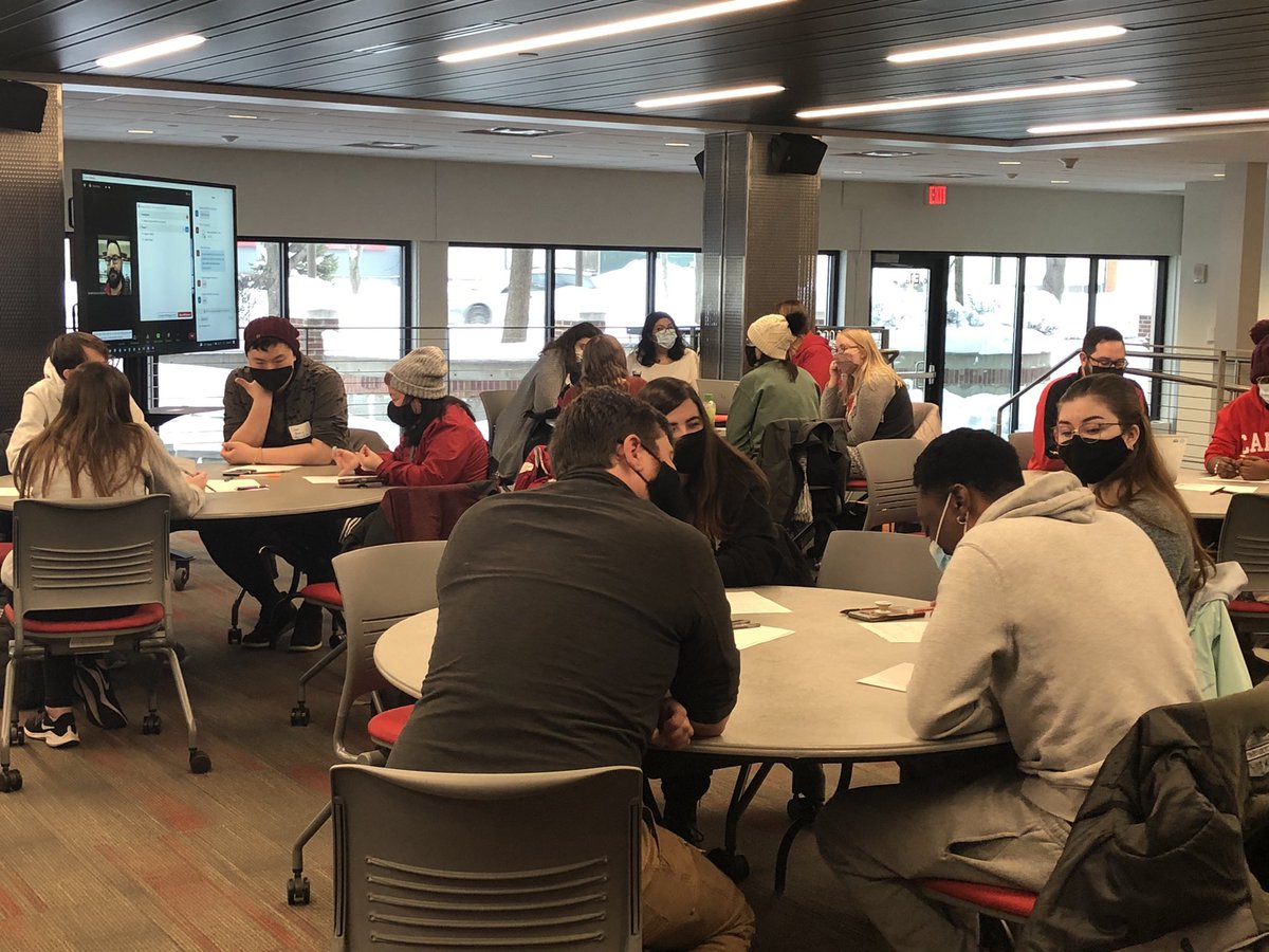 LayneAAnderson's tweet photo. Welcome back @MSUMStudentLife student leaders!!  Getting ready for another semester with some learning.  #professionalism #selfawareness #leadershipdevelopment #dragonlife https://t.co/op1ywaFNtv