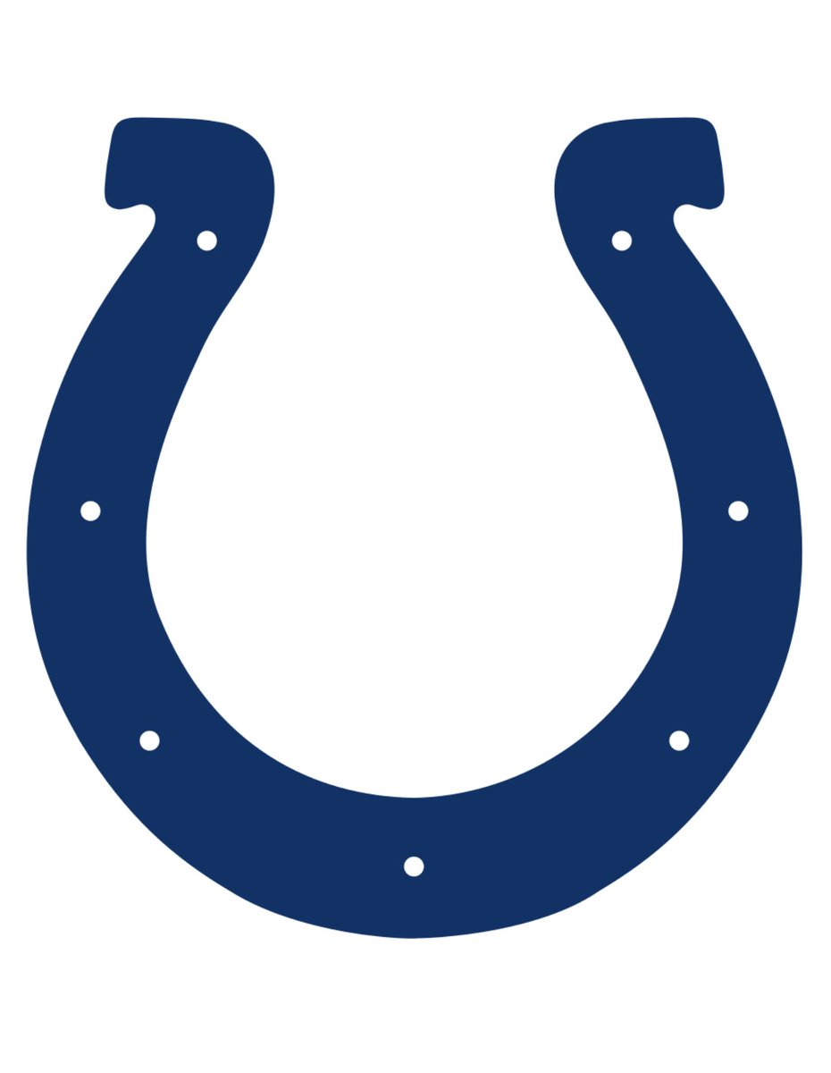 BetMGM's tweet photo. I think it’s really cool that chokers are back in style https://t.co/feYpVFa7ys