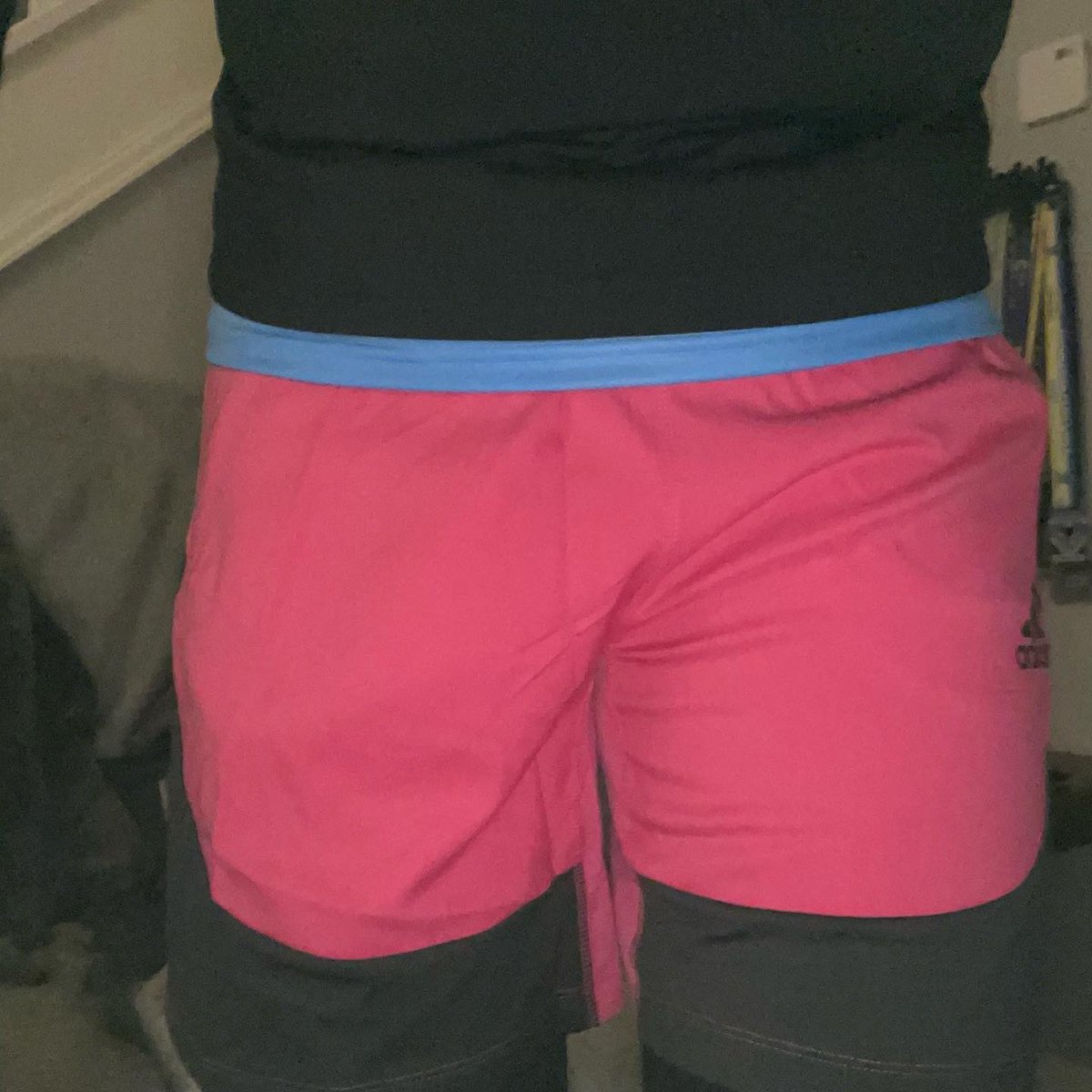 djbirchy's tweet photo. Giving the new pink shorts a run out. Decent first 10k of 2022 #headbandpower https://t.co/PPgbpf3paN