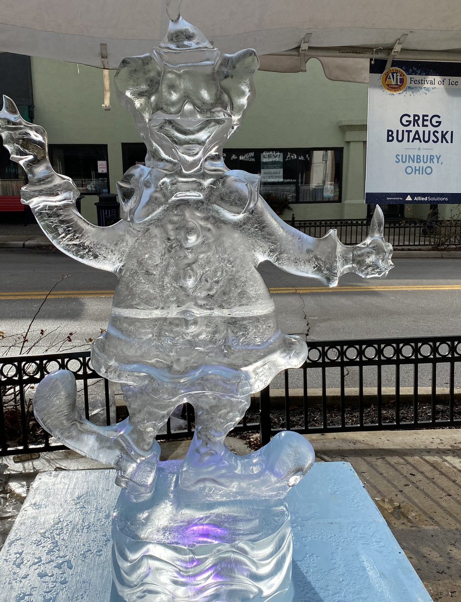 MononQuotes's tweet photo. @carmelartdesign @CITYOFCARMELIN #Monon #CarmelIN #FestivalofIce https://t.co/fxzBuLTgYB