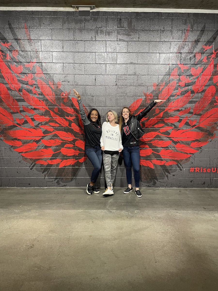 racquelamiller's tweet photo. Go Cardinals!! #riseupredsea #gocardinals 🏈 https://t.co/Uv2BIt8mnT