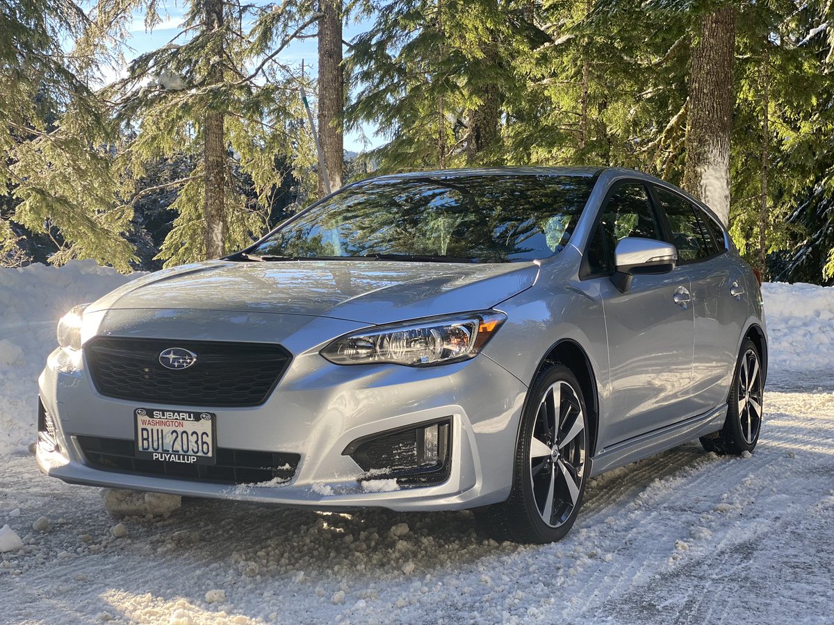 IanKusner's tweet photo. Gonna miss the Chevy but, man, this car feels like a space ship compared to the Malibu. https://t.co/f0YBS8eWIQ