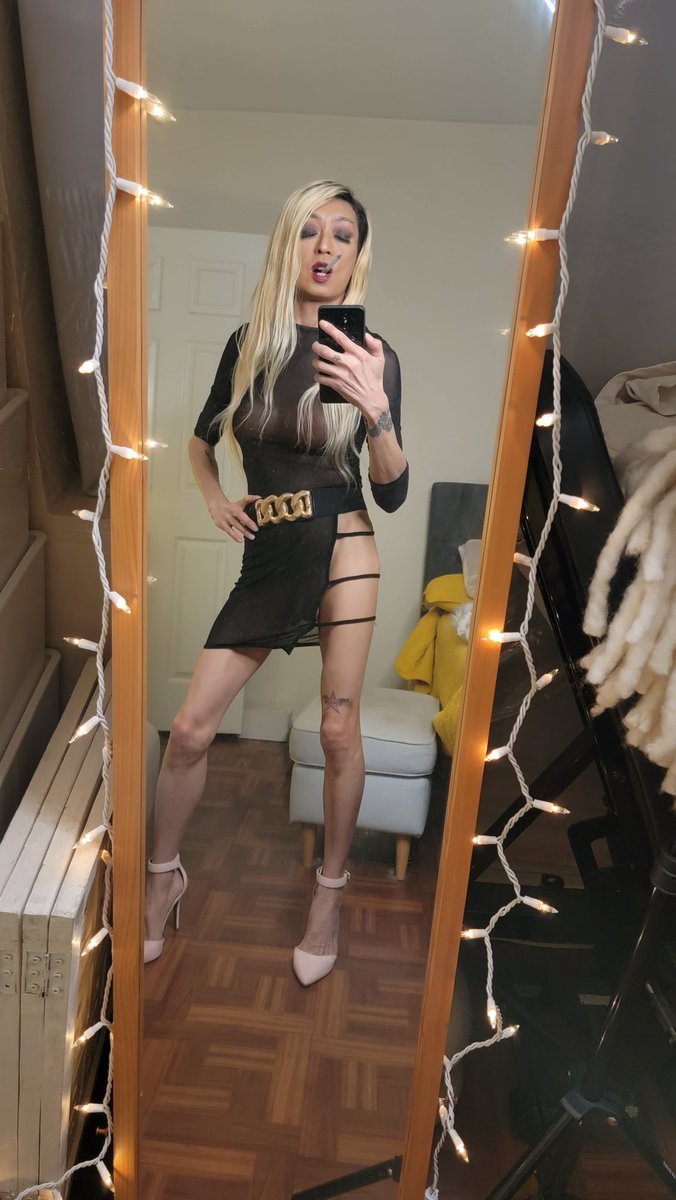 PetraLeeVega’s pics and videos