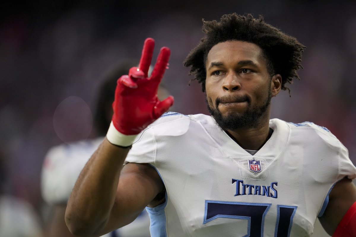 KevinByard's tweet photo. See ya in Nashville for the playoffs! 😉 #TitanUp https://t.co/wckAorQ7E6