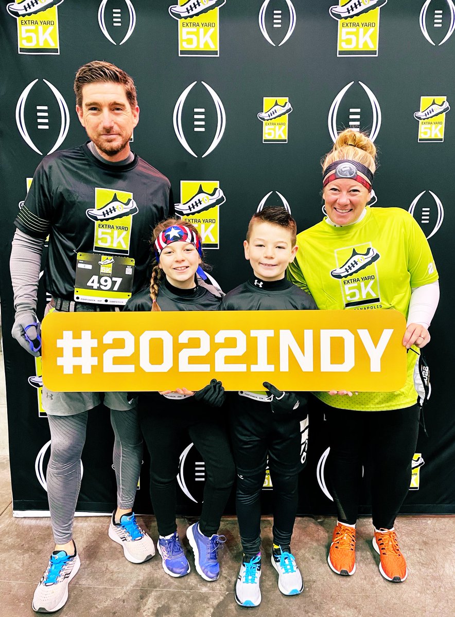 LindShaurette's tweet photo. Started the day off with our first 5k of the year! The @2022Indy #ExtraYard5K was fantastic and little dude got a new PR of 24:36. https://t.co/Zb55vlRhrr
