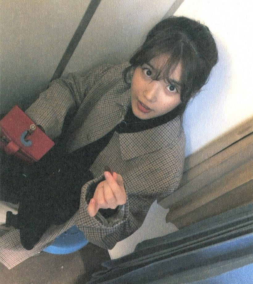 아이유 (@iufolder) on Twitter photo 