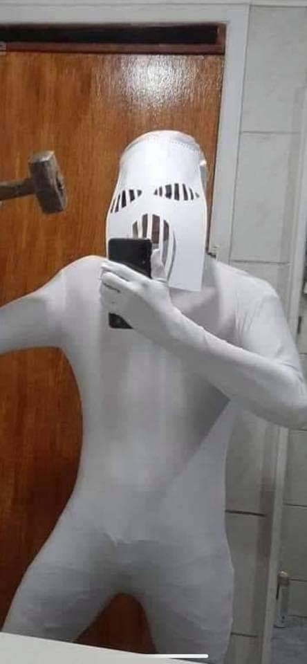 madmaxxxing's tweet photo. estoy vestido asi desde las 17:30 dale crunchyroll la puta q te parió https://t.co/oc3WX4k46C