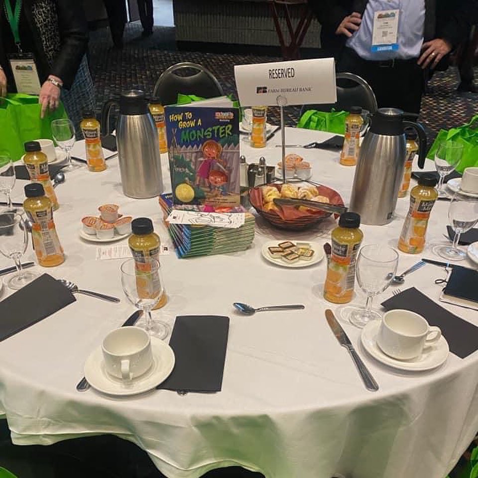 FB_Bank's tweet photo. Our team had a great time at the Flapjack Fundraiser this morning! Congratulations once again to the 2022 Book of the Year! We hope all in attendance enjoy their copy 📕 #AFBF2022 #ProudSponsor https://t.co/KSkJiXt8kR