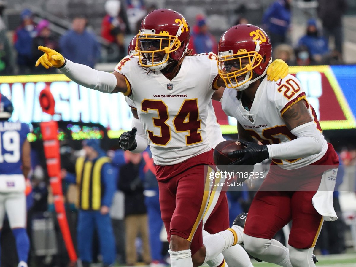 Robertsfan_'s tweet photo. Darryl Roberts had 3 tackles in today's win vs the Giants! #WashingtonFootball https://t.co/empMDsP7eq
