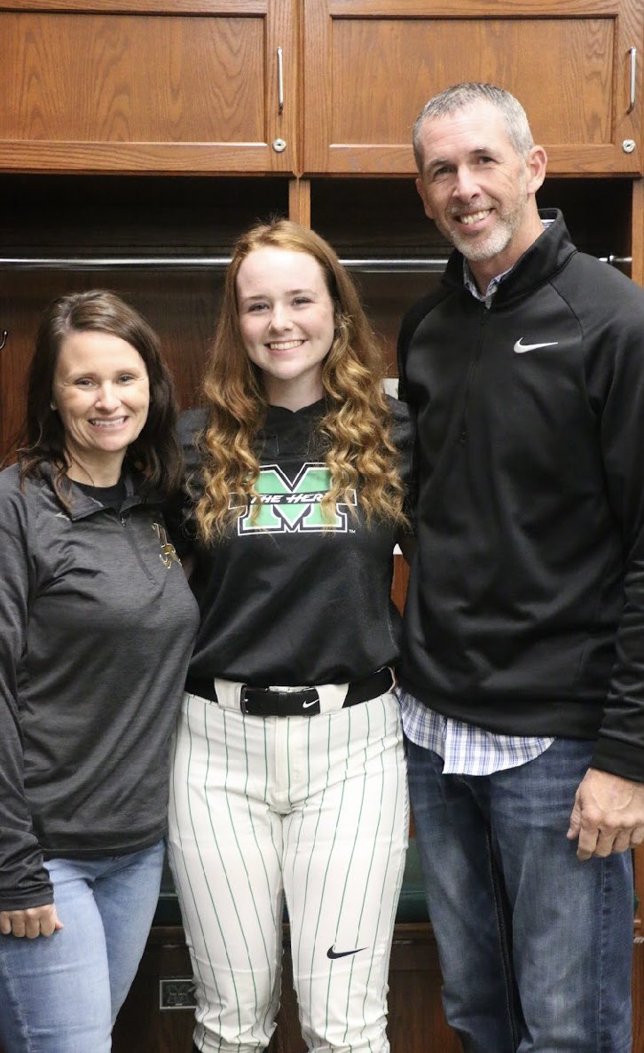 Emily Cole tweet media