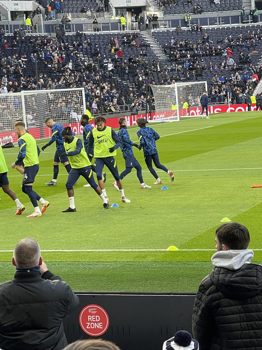 dazzaf's tweet photo. First trip to @SpursOfficial for a very long time! Thankfully through to the 4th round but made very hard work of it! #COYS #FACup https://t.co/dF26NC8Nma