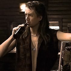ChadLindberg's tweet photo. Since #DeanWinchester is trending I'll have you know I stole his Beer whenever I got the chance.
Sorry not sorry.
-Dr. B 🤟 https://t.co/JFXkc0uMbu