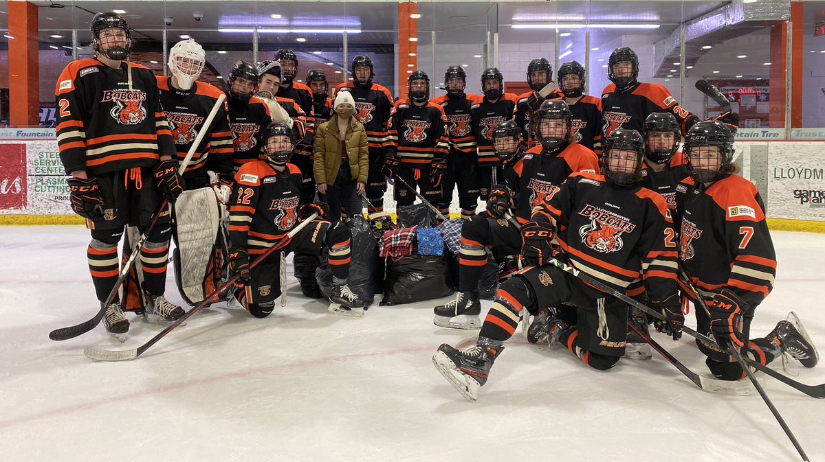 u18AAALancers's tweet photo. Starting off right today!! We loaded up @ProjectPJOlivia ‘s car and we aren’t done yet. @grande_peace we’d sure love for you to join the cause…..@AEHL_HA  #seethegoodbethegood https://t.co/VKUsvMctAE