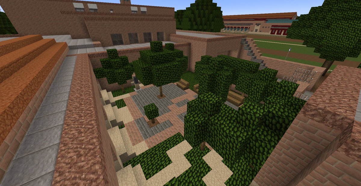 minecraft_rice's tweet photo. Central Quad! https://t.co/x2SJhhlcEU