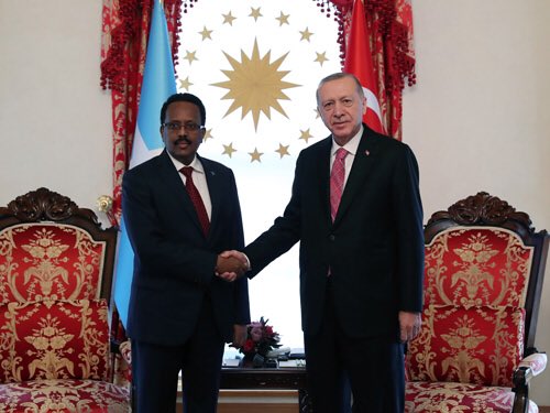 mustafoztp's tweet photo. #Somali, #Türkiye ile ilişkileri konusunda ciddi tehditlerle karşı karşıya kaldı.
#Sudan hakeza Türkiye ile #Sevakin adasının restorasyonunu da içeren anlaşma sonrası pek çok sorun yaşadı. https://t.co/BmP8EGxYdU