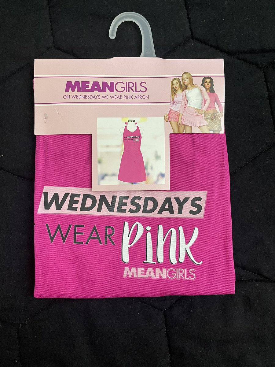 OMG 💓💓💓 and I bought them all !!! On Wednesdays we wear pink apron !!! #Kakampink #kakampinkwednesday