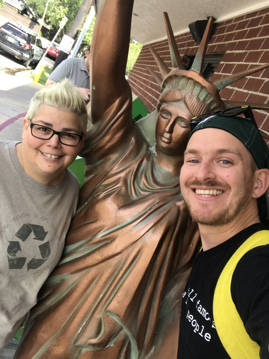ChrisStrub's tweet photo. Pat pivots the prologue into an introduction to his first superfan.
Before I keep diving in here, I already want to acknowledge those of you who’ve been superfans of me over the years.
@KrisGillentine immediately comes to mind, as do @breepalm & @RebCouncill. ❤️
#StrubReads https://t.co/biOVFVr019