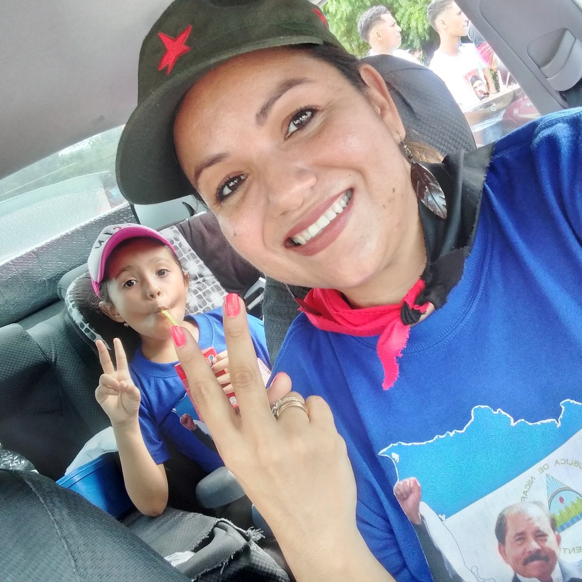 xochilucia's tweet photo. #NuevaFotoDePerfil https://t.co/tNl8gLm4uG