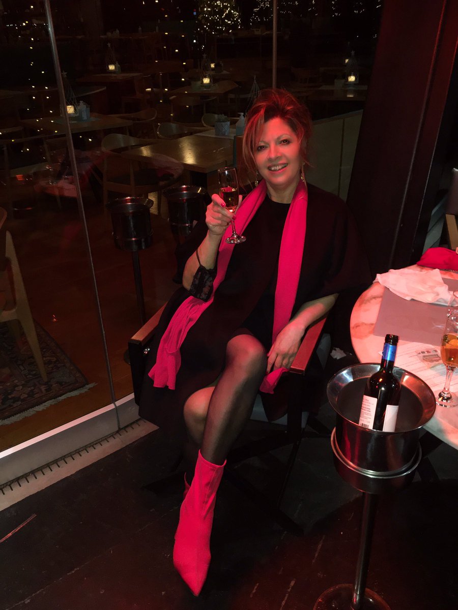 New Year is here !💫
Happy New Year to all
of us !💫