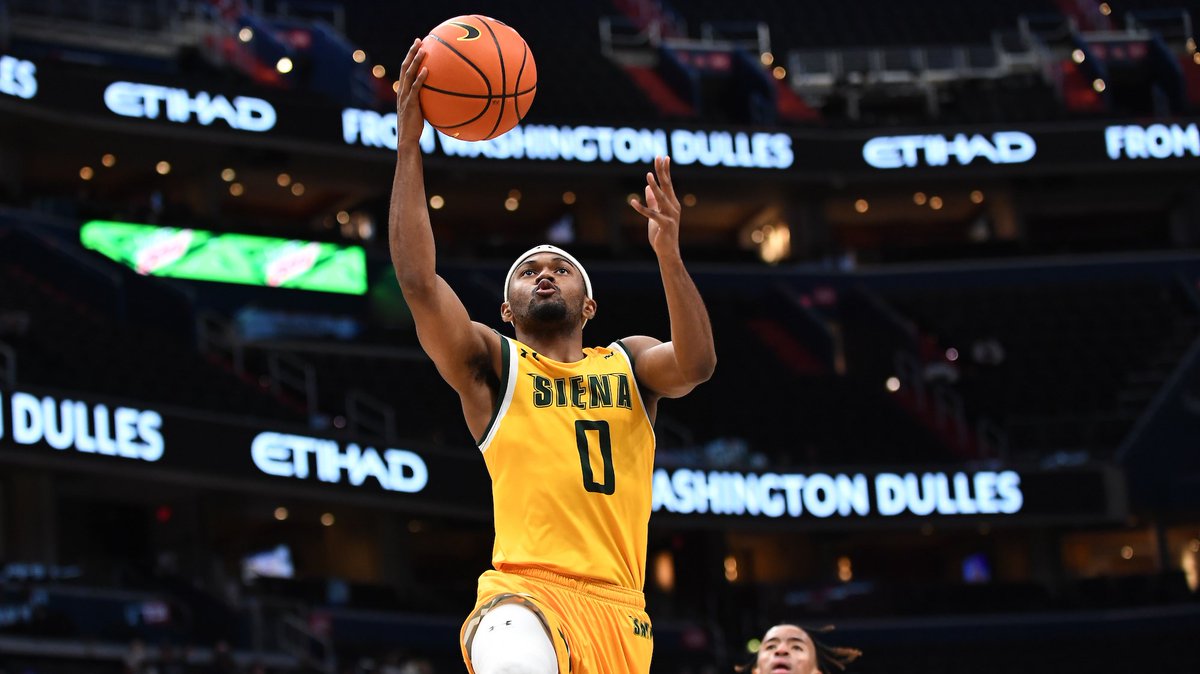 CBBNation247's tweet photo. 🔥 MAAC Spotlight 🔥

Nick Hopkins (@NickHop1)
19 pts
8 rebs
2 stls
6-11 FG
3-6 3P
W. 

Hopkins has been an important piece for this @SienaMBB squad ‼️ The Super Senior in his last 5 games is shooting 45.8% from deep 🔥🔥🔥 https://t.co/HDh7dS9whm