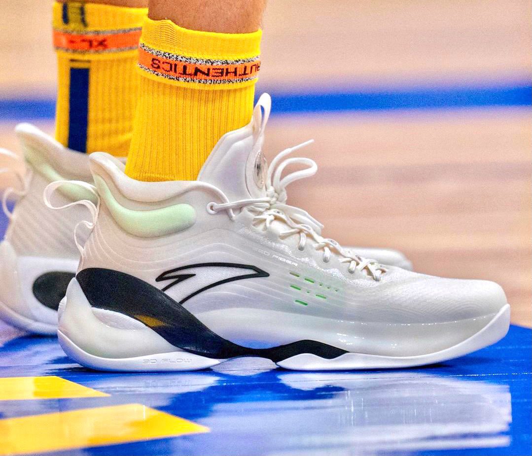 Nick DePaula on X: Klay Thompson is wearing a special “Gold