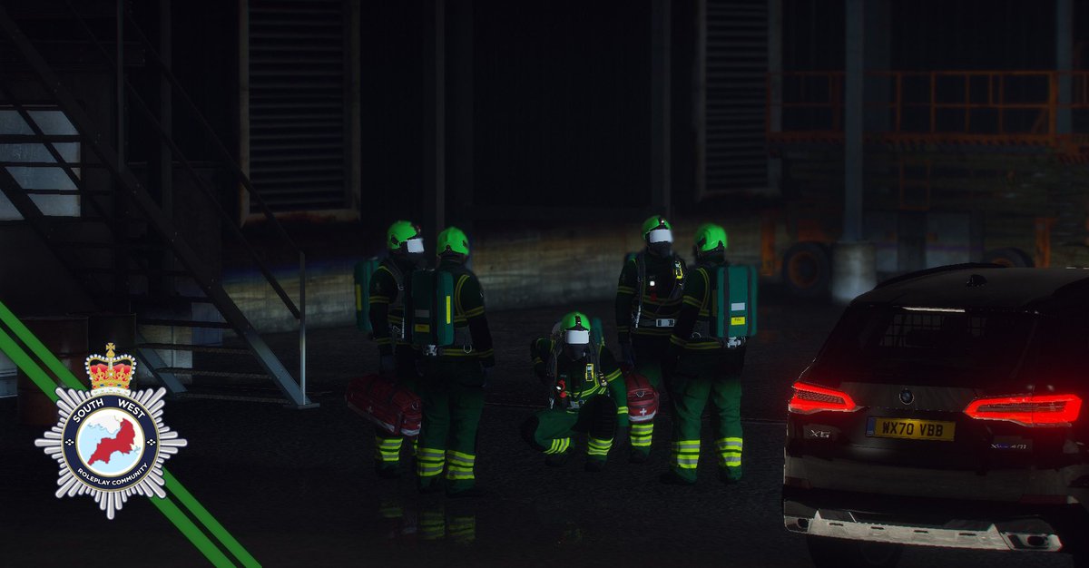 SWRPC_6001's tweet photo. *MAJOR INCIDENT*
Ambulance, Fire and Police responded to explosions and fires at the Port. HART was deployed and the scene was Declared Major Incident.
Ambulance crews worked hard and managed to save the life of a firefighter who was injured by the Fire. All involved are safe https://t.co/YdBOP6PbfJ