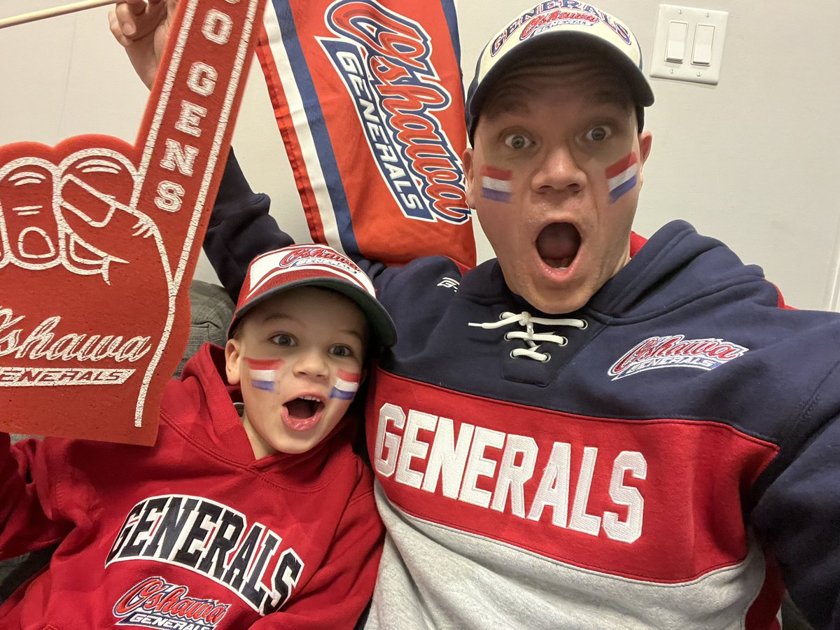 JayJay555's tweet photo. @Oshawa_Generals Let’s Go Gens!!!! #sofaselfie #missingtheTCC #gogensgo https://t.co/A3XaRrQSzN