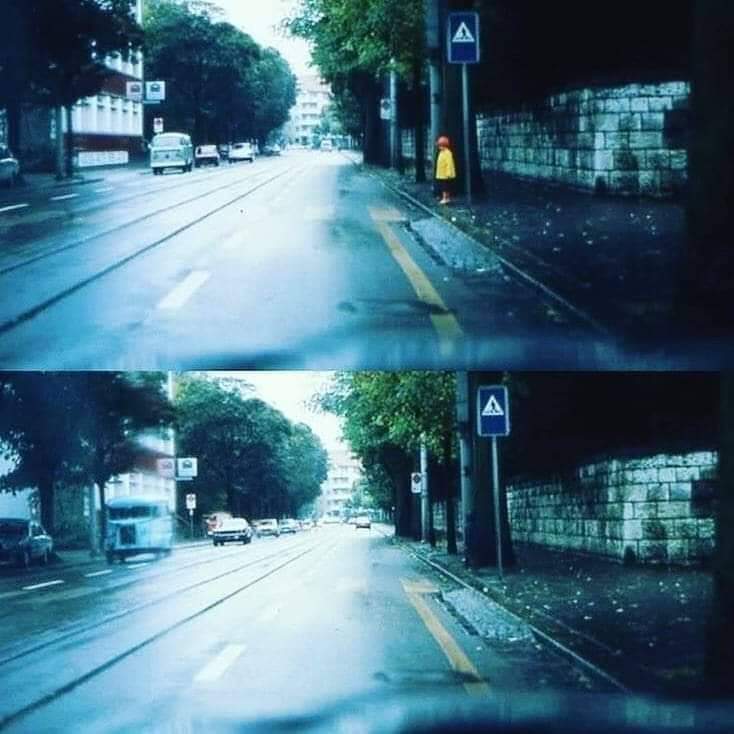 GR_oads's tweet photo. The child is in the same place in both photos.
When it's dark, be bright.
#RoadSafety #BeBrightBeSeen #BeBright #WhenItsDarkBeBright #GRoads #RoadSafetyGR https://t.co/sDpxrmW0pV