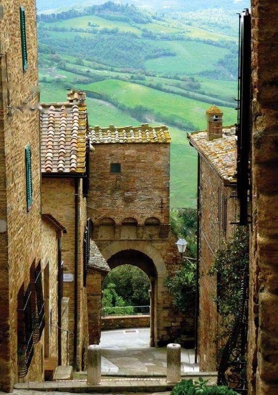 moraimauy's tweet photo. #Toscana #Italia https://t.co/exTZ016h03