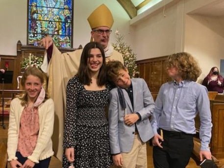 BishopJoseWNC's tweet photo. A wonderful first visit of the new year to Church of the Ascension, Hickory today! Always a joy to be with this community of faithful servants. Thanks to the vestry and clergy for their generous and loving ministry and leadership. https://t.co/e5Uvrq4KZb