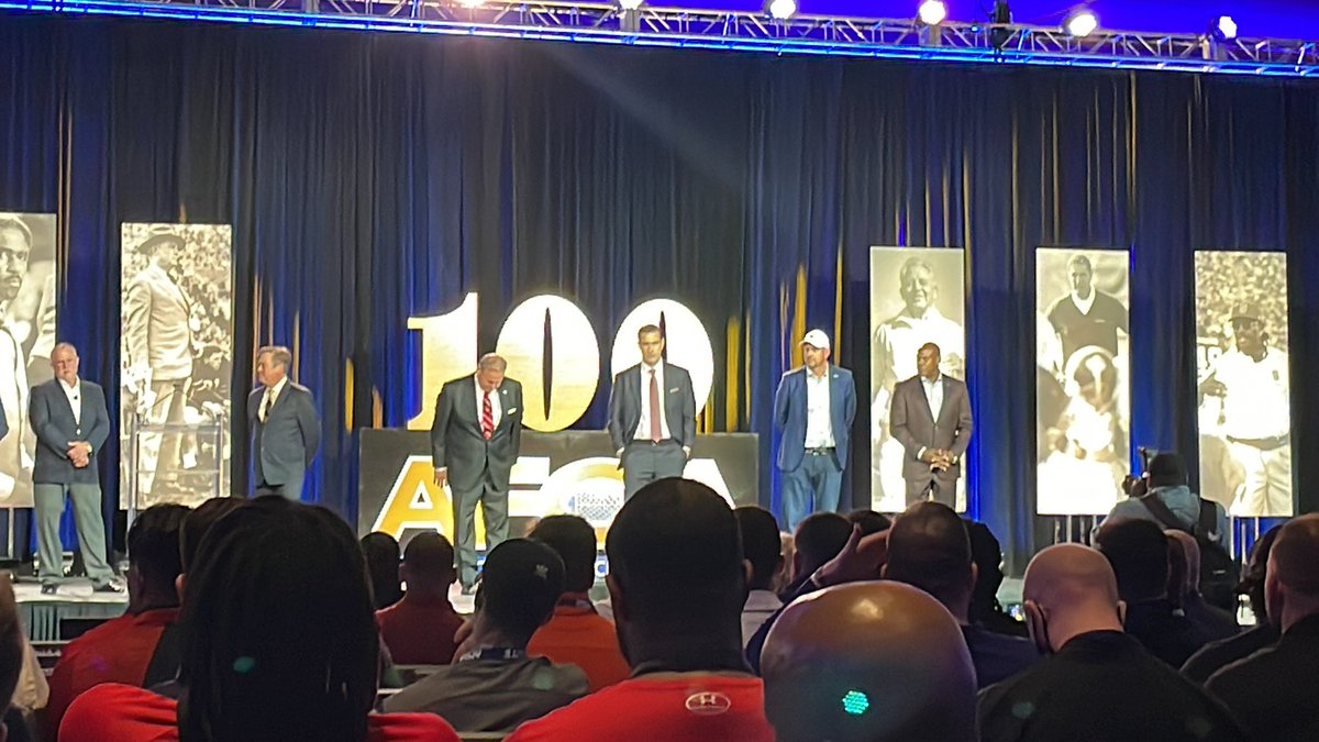 CoachD28_BU's tweet photo. One of my favorite times of the year! Get to be a sponge for 3 days and soak up the knowledge from some of the best & brightest 🏈minds in the country. #LookingForNuggets #ContinualLearner #HWPO #AFCA2022 https://t.co/92O3UBQ4dY