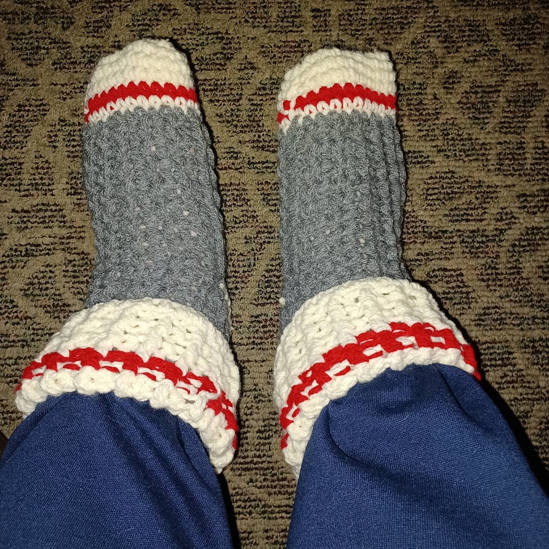 emac1963's tweet photo. Just finished a pair of slippers for myself https://t.co/i87fY4sbYN