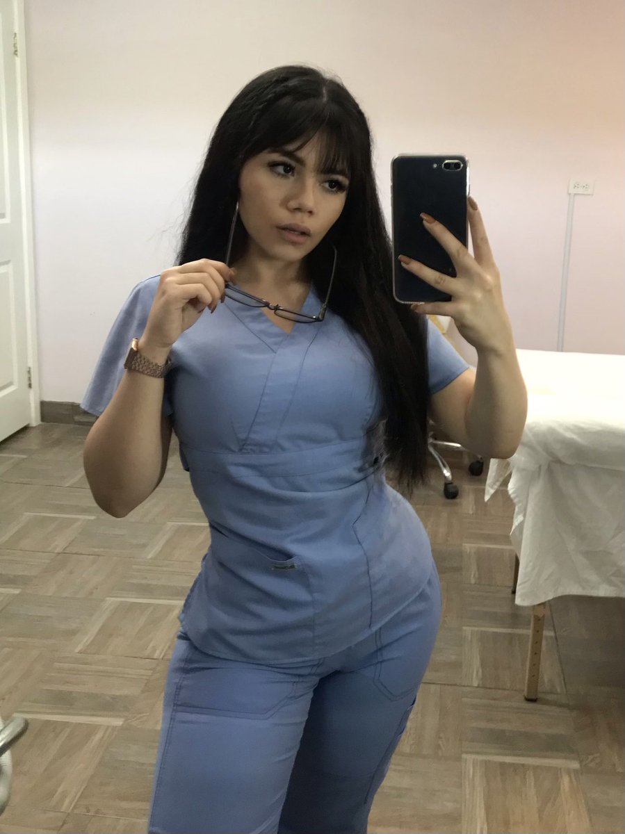 GenesisSotoH's tweet photo. Imagínate tener una novia enfermera y que siempre te mande fotitos así

https://t.co/UoDvZgcBgO https://t.co/ItlcPi4ZHI