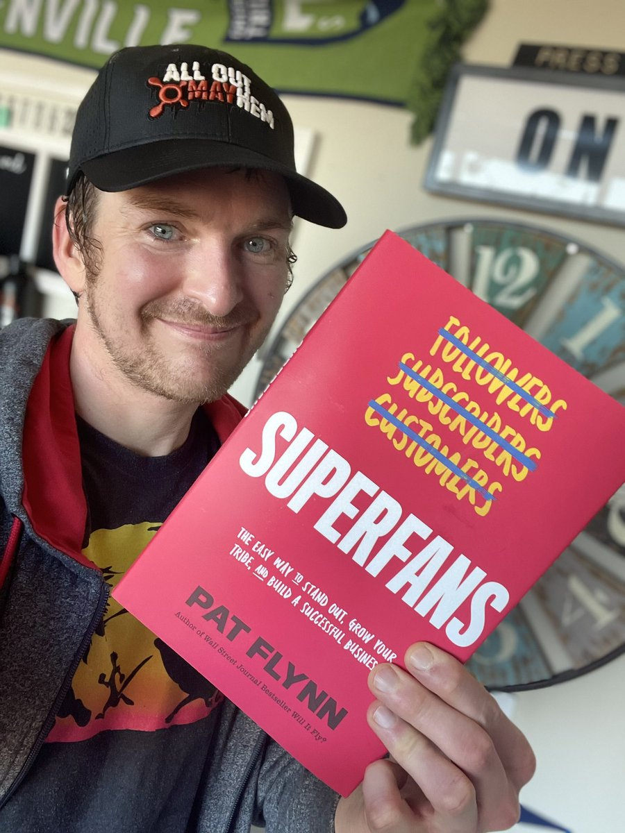 ChrisStrub's tweet photo. Here, BTW, are four other must-read books currently atop my list:
1) Known, @markwschaefer
2) They Ask You Answer, @TheSalesLion
3) Thank You Economy, @garyvee
4) Real Artists Don’t Starve, @JeffGoins
I’m 1/3 through #SuperfansBook — so far; it’s right up there.
#StrubReads https://t.co/PlqaccqMpT