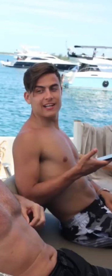 ديبالا 🥵🔥🍑🍆💦
Dybala 🥵🔥🍑🍆💦