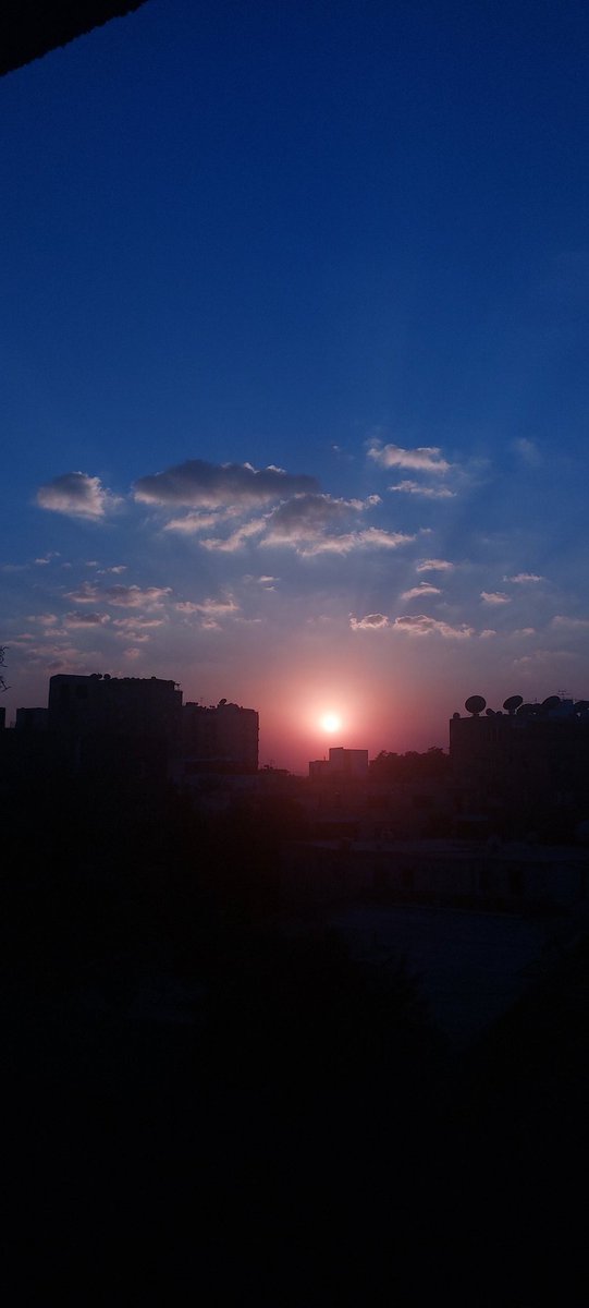 wasmaziz95's tweet photo. So blessed to have a home view like this https://t.co/iWwJr0LW0z