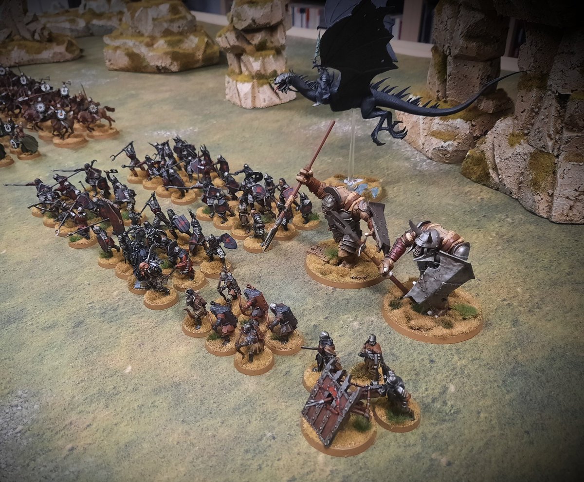 LegionsLittle's tweet photo. My Lord of the Rings collection so far. #LordOfTheRings #middleearthstrategybattlegame #mesbg https://t.co/SHG1fOOTPd