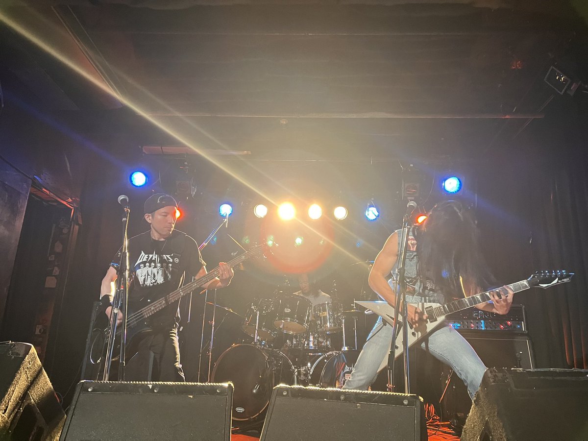 edamamehiroshi's tweet photo. 昨日はハックフィンへDETHFASTの応援に‼️党首ですから当然です😊前日お酒たらふく浴びたシンくんはケロっとしてて圧巻のキザみをしておりました
相変わらずのカッコよさ‼️
#DETHFAST https://t.co/HmnWMVmtlR